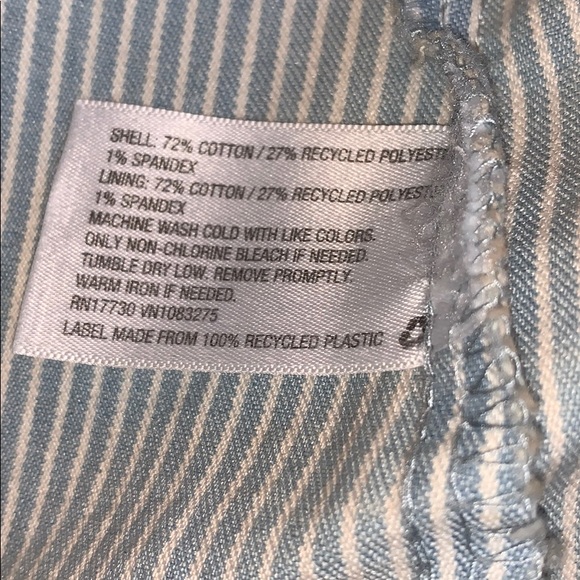 NWOT Universal Thread 4 Pocket Denim Stripe Shirt - Picture 8 of 9